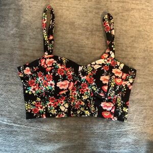 Candie’s Floral Crop Top – Size S